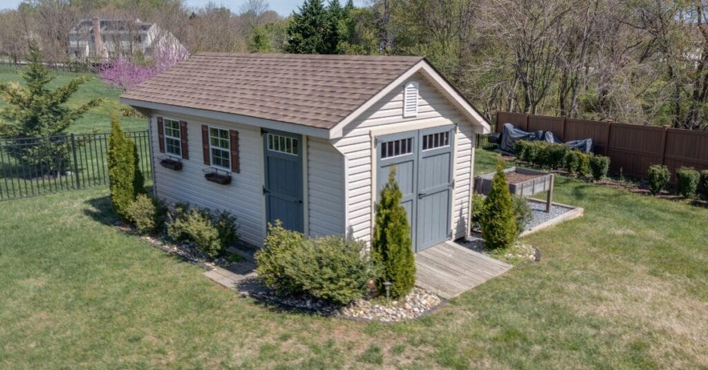 Build Your Tiny Off-Grid Haven in No Time! Building a tiny house from the ground up.