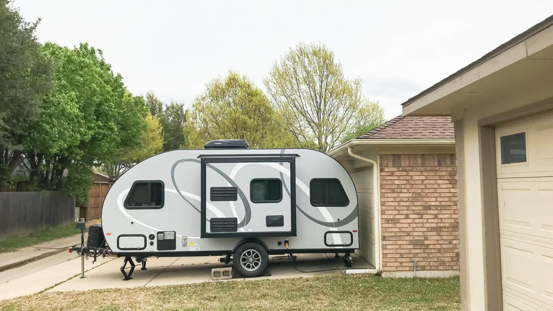 Turtle Camper: Ultimate Guide to Versatile Travel Trailers