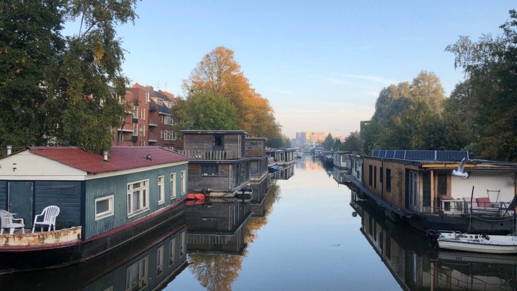 Sail into Serenity with Innovative Floating Tiny Homes