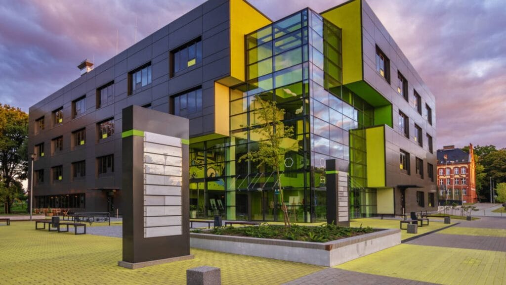 Discover the Charm of Shipping Container Homes Homes with container-style design.