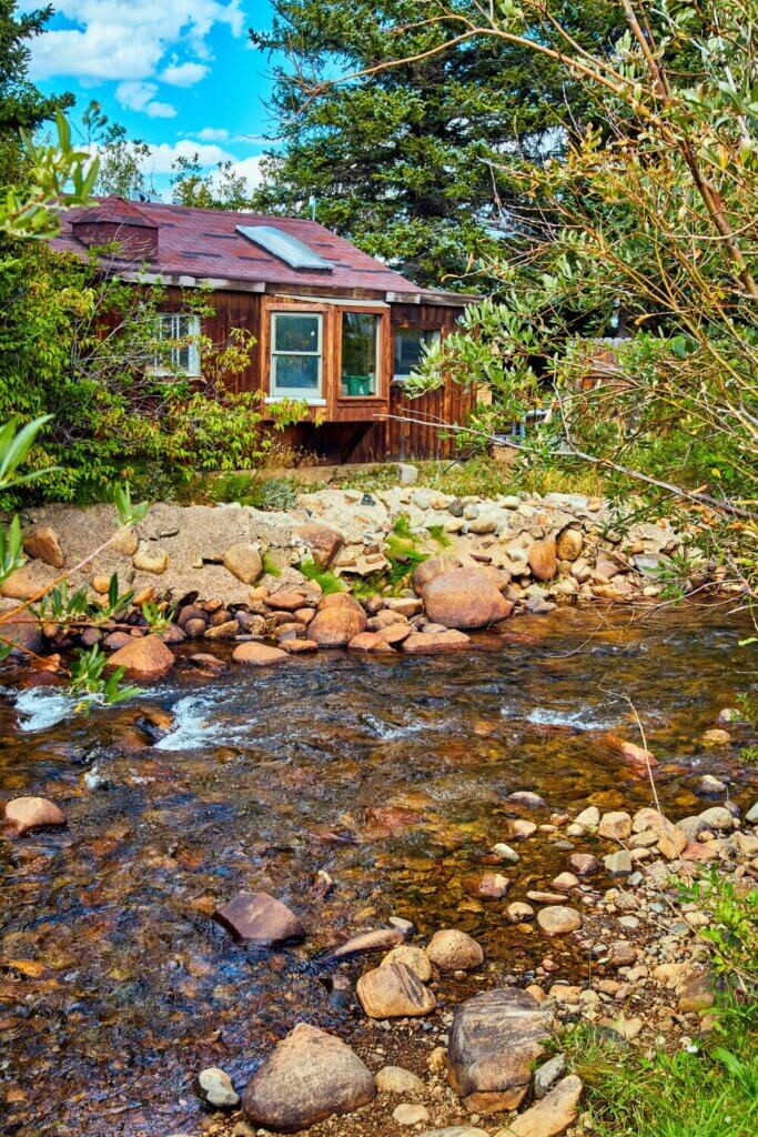 What are the best locations to live in a tiny house?