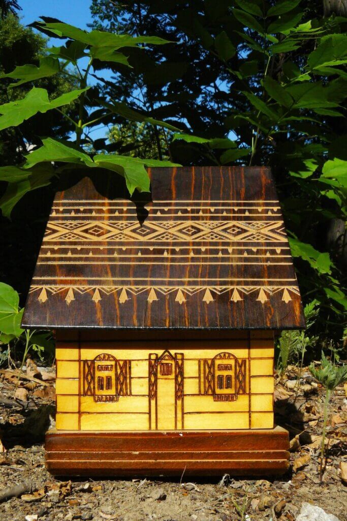 Review of Living in a Tiny House