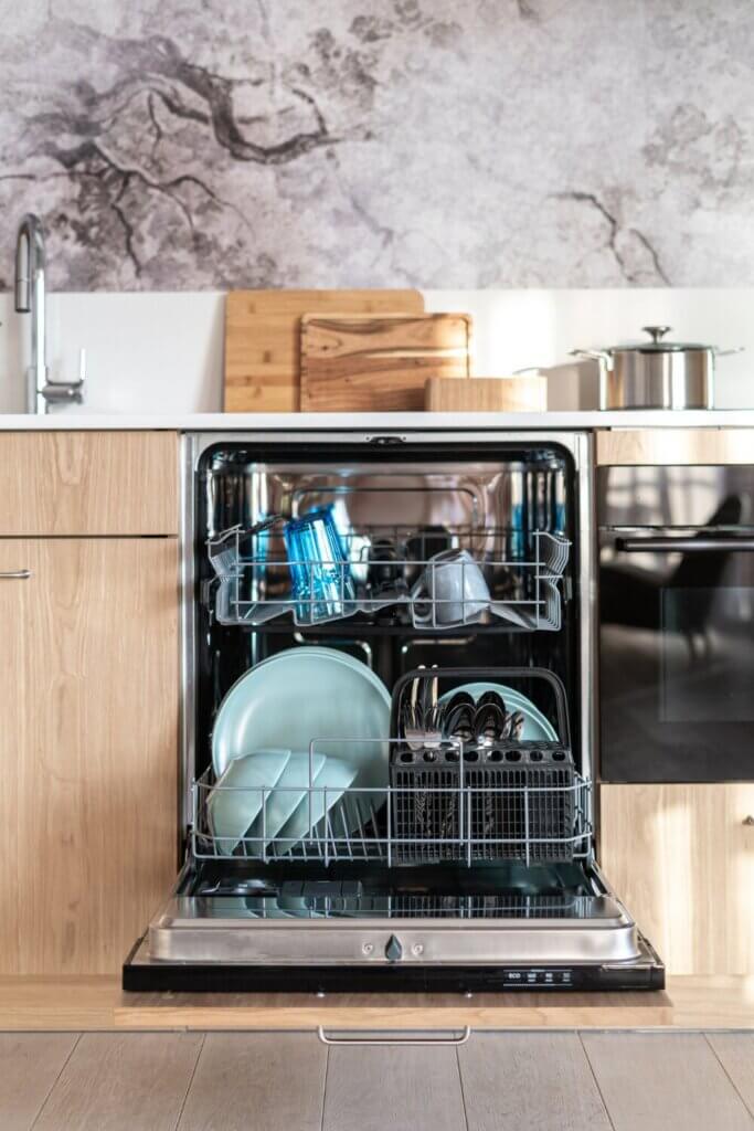 Add a plate rack: kitchen remodel ideas