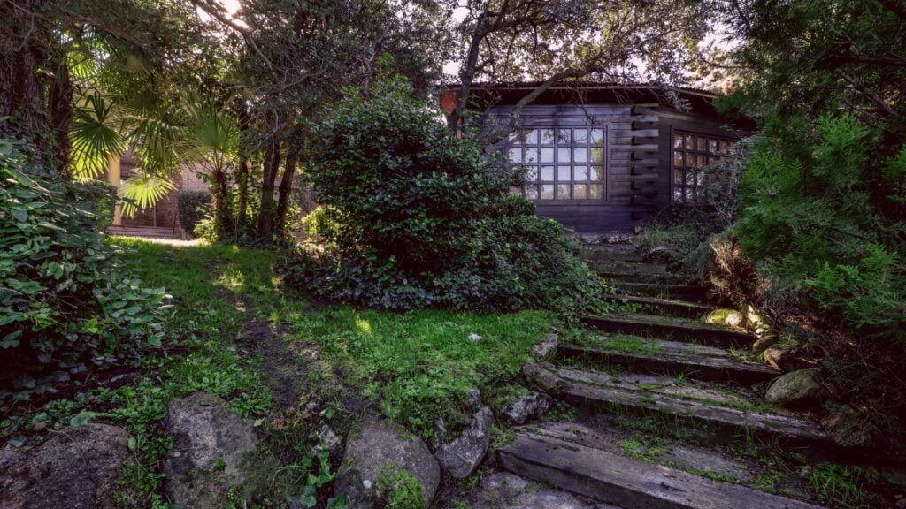 Ideas for Designing Your Art Studio Shed