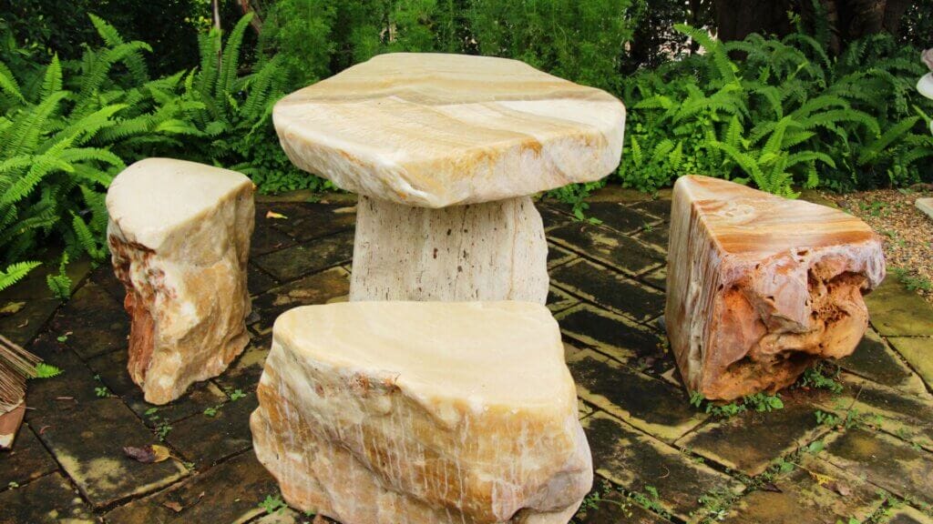 Rocks as Material for Outdoor Seating Options