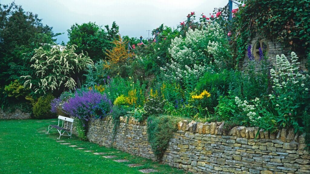 Enhance the Appearance of Your Lawn with Stone Borders