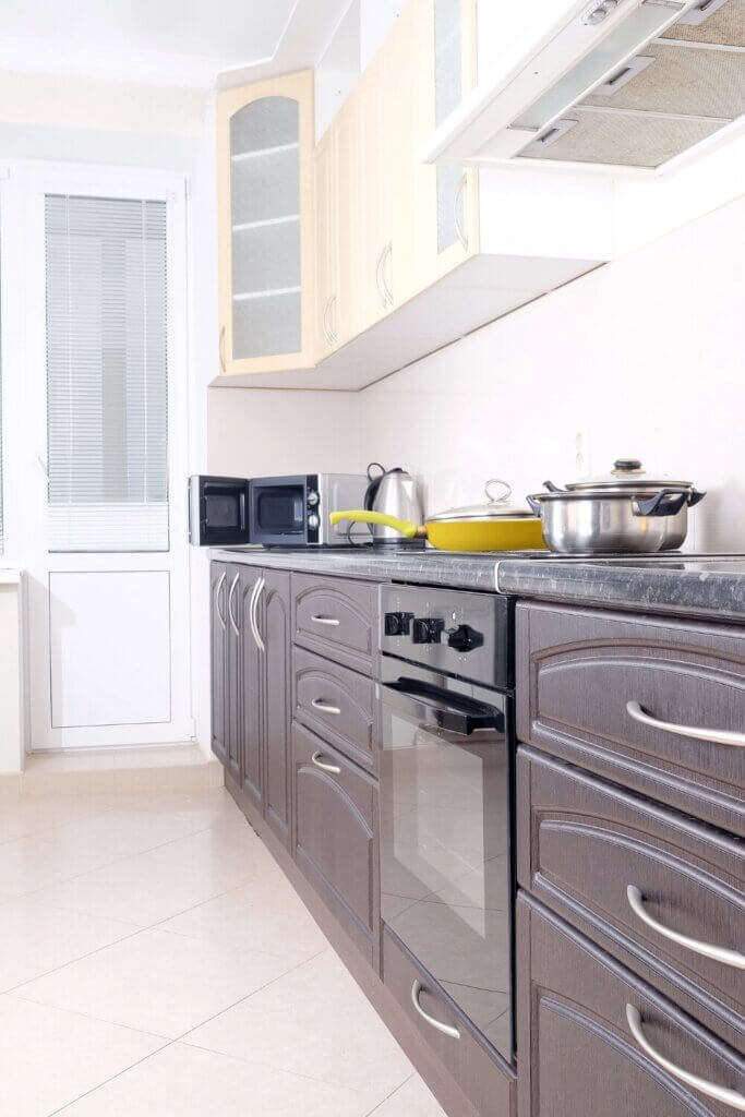 Use a mix of drawers and cabinets in kitchen remodel ideas