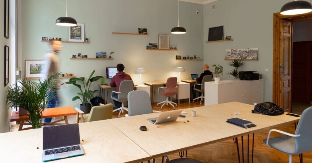 Looking for some vintage office ideas?