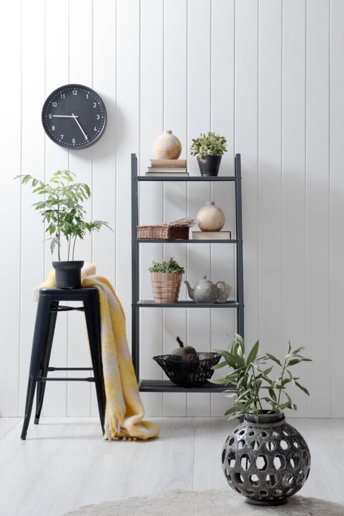 Efficient usage of vertical space in a living room.