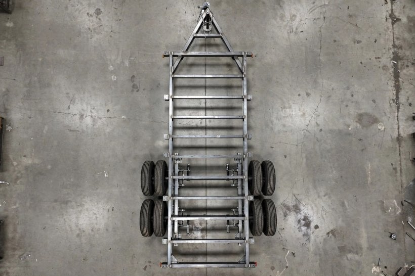 axle placement guide: top view of a bare trailer deck and axle group
