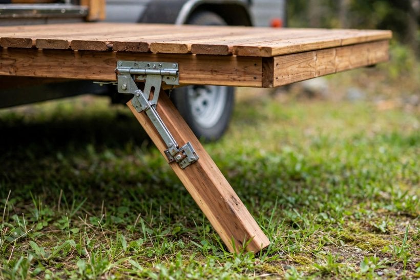 foldable outdoor deck: folding leg and brace detail at the outer edge
